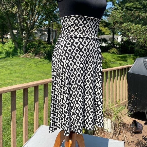 Azure -Lularoe  - Picture 2 of 6